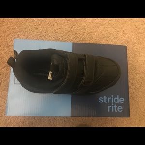 Boys Stride Rite shoes NWOT